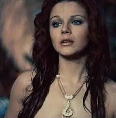 Quel est le nom de cette lady ?