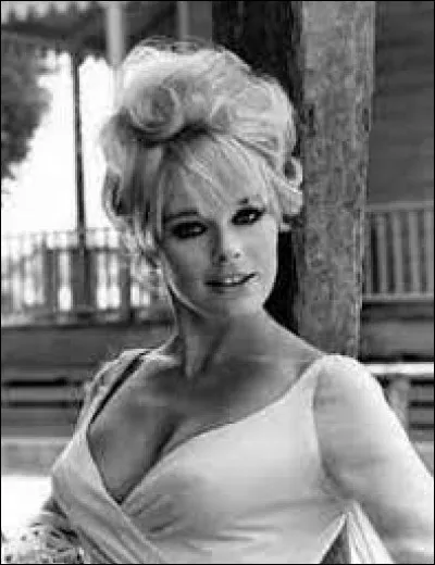 Quel est le nom de cette lady ?