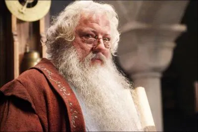 Qui est ce personnage par rapport  Caspian ?