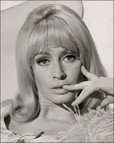 Quel est le nom de cette lady ?