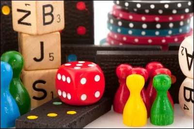 Loisir : Comment s'appelle ce jeu qui consiste &agrave; ob&eacute;ir &agrave; tout ce que le ma&icirc;tre du jeu demande ?