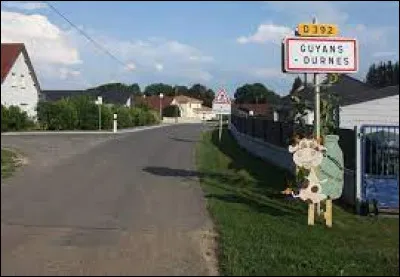 Village Doubien, Guyans-Durnes se situe en région ...