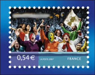 Et c'est là qu'interviennent, plus bruyamment encore qu'auparavant, ... (Complétez !)