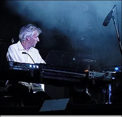 Qui est ce Richard, musicien britannique, un des fondateurs du groupe Pink Floyd, il est à l'origine de l'apparition du rock progressif, mort en 2008 ?