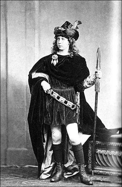 De quelle nationalité est Ferdinand Charles d'Autriche ?