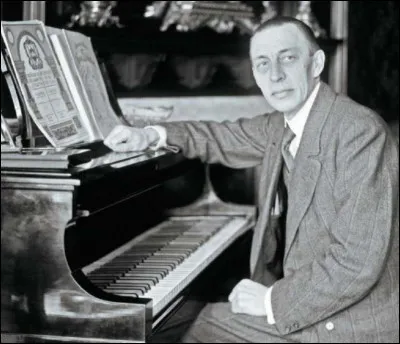 Qui est ce Sergueï, pianiste et compositeur russe, mort en 1943 ?
