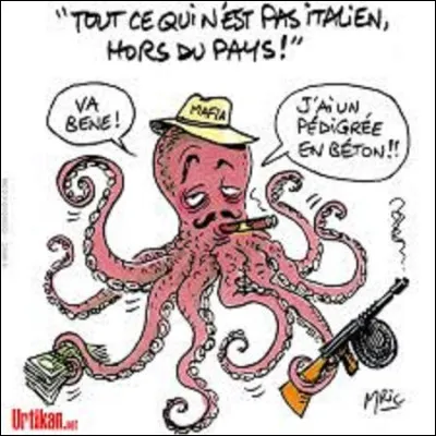 25 septembre : 
Ont lieu les élections parlementaires italiennes. Ces dernières voit, sans surprise la coalition centre droit l'emportée, portée à sa tête par la profasciste Giogia Melonie, qui devrait, sauf surprise, devenir la première femme présidente du Conseil des ministres, arrivant largement en tête, avec son parti, qui s'appelle :