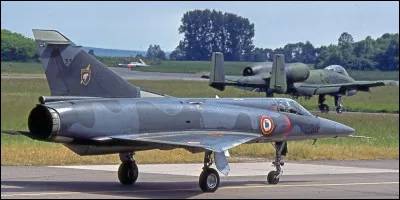 L'avion de chasse présent est...