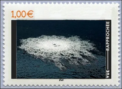 Mais qu'y a-t-il dans l'oeil de ce "cyclone" ?