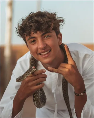 Qui est la "femme" d'Inoxtag en septembre 2022 ?