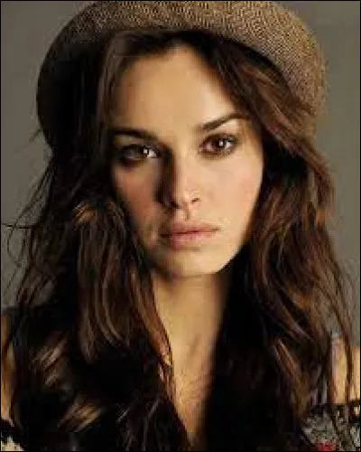 Quel est le nom de cette actrice ?