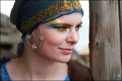 Quel est le nom de cette actrice ?