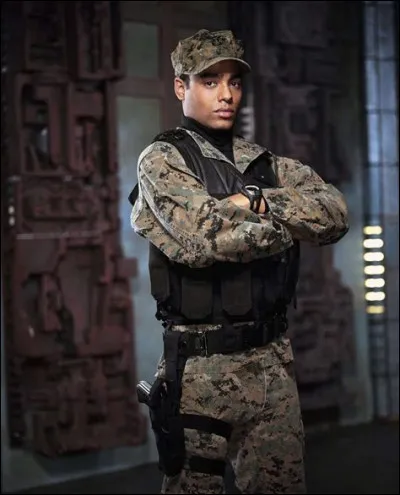 Qui joue Aiden Ford ?