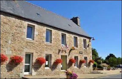 Je vous emmène en Bretagne, à Kermaria-Sulard. Commune de l'aire d'attraction Lannionaise, elle se situe dans le département ...