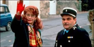 Quelle est cette bretonne surnommée "La Sorcière" qui élucide bon nombre d'enquêtes dans son Finistère natal ?