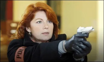 Ce n'est pas facile de concilier le métier de commissaire et de famille. Quelle est cette femme de la police ?