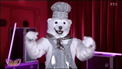 Qui se cachait sous le costume de l'Ours ?