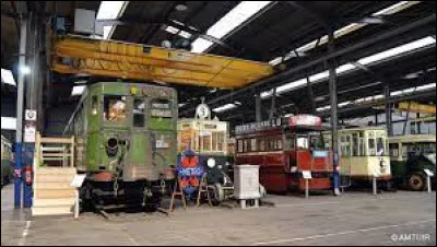 Où se trouve le musée des Transports Urbains de France ?