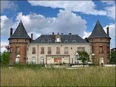 Nous terminons notre balade au château de la Tourelle, à Valenton. Ville francilienne, dans l'arrondissement de L'Haÿ-les-Roses, elle se situe dans le département ...