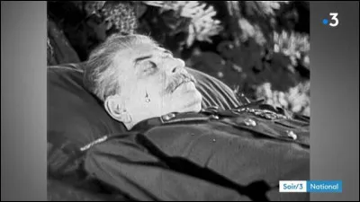 Qui est ce personnage, connu pour ses goulags ?