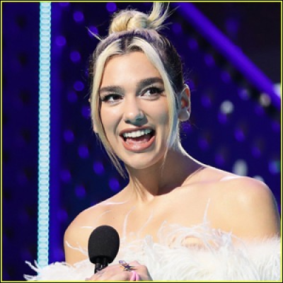 Une musique de Dua Lipa ''New Rules''.
''But my love, he doesn't love ...'', quelle proposition complète la phrase ?