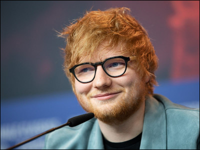 Une musique de Ed Sheeran ''Perfect''..
"Baby, I'm dancing in the dark, with you ...'', quelle proposition complète la phrase ?