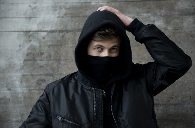 Une musique de Alan Walker ''Faded''.
''Another start, you ...'', quelle proposition complète la phrase ?