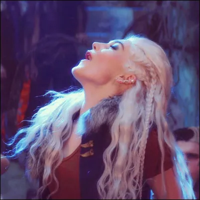 Addison est un loup-garou ?