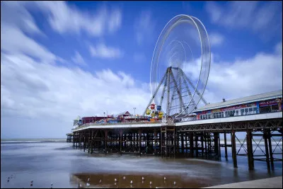 En Angleterre, sur la plage de Blackpool, vous pourrez assister à ...