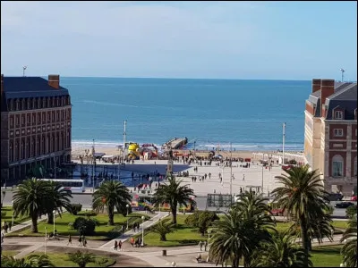 Et pour finir, en Argentine, à Mar del Plata : vous y verrez un ... sur l'Atlantique.