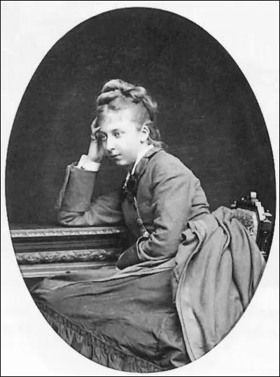 Dans quel pays est née Blanche d'Orléans ?