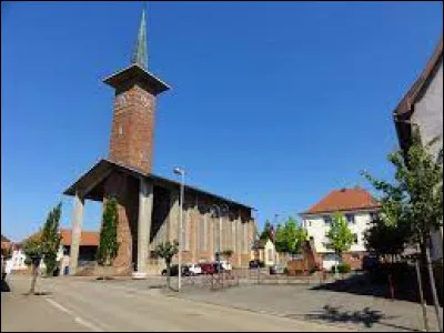 Nous sommes dans le Grand-Est, à Kindwiller. Commune de l'aire d'attraction Haguenovienne, elle se situe dans le département ...