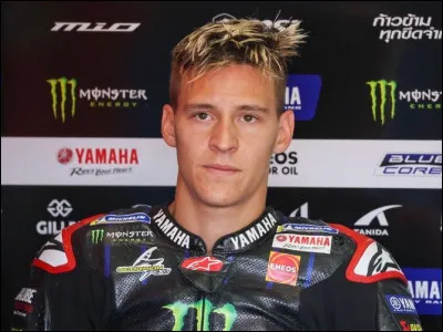 Fabio Quartararo : pilote de moto, champion du monde de MotoGP en 2021 avec Yamaha.