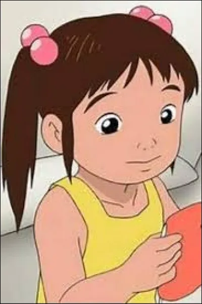 Comment la soeur de Koichi, Hitomi, se comporte-t-elle avec Coo ?