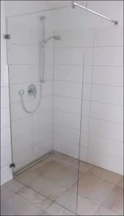 Comment dit-on "une douche" en italien ?