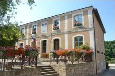 Je vous propose de commencer notre première balade du week-end en Nouvelle-Aquitaine, à Exideuil-sur-Vienne. Commune de l'arrondissement de Confolens, elle se situe dans le département ...