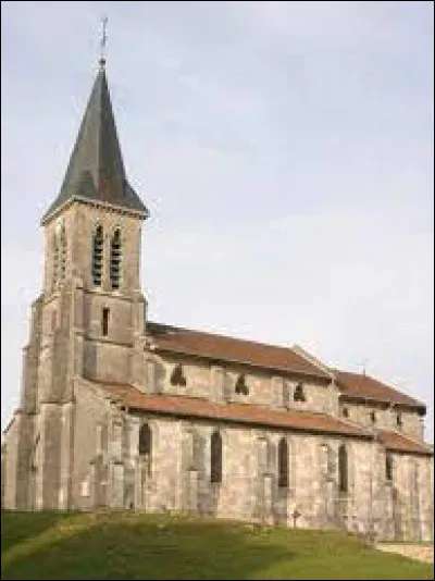 Vous avez sur cette image l'église Saint-Paul, à Loxéville. Ancienne commune de l'arrondissement de Commercy, elle se situe ...