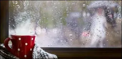 Qui chante "Toute la pluie tombe sur moi" en 1971 ?