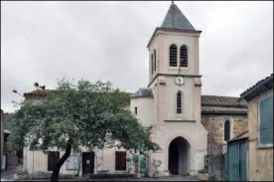 Nous sommes dans le massif des Corbières, à Rieux-en-Val, devant l'église Saint-Christophe. Petit village de 85 habitants, dans l'aire d'attraction Carcassonnaise, il se situe dans le département ...