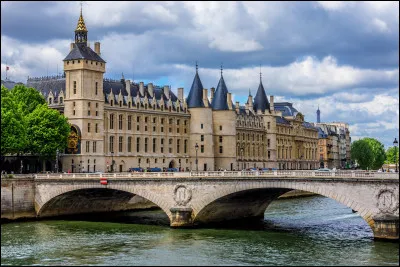 Quel est ce monument parisien ?