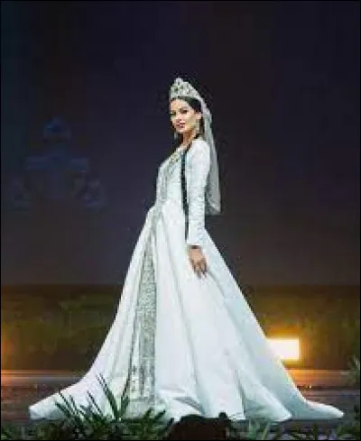 Quel pays représente cette Miss ?