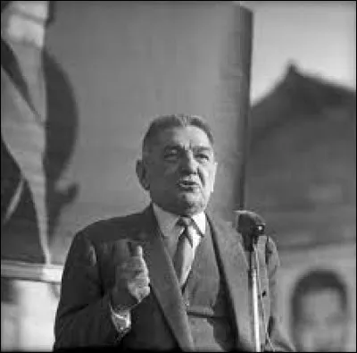 Tixier-Vignancourt était un avocat et un homme politique d'extrême droite : quelle affirmation est fausse ?