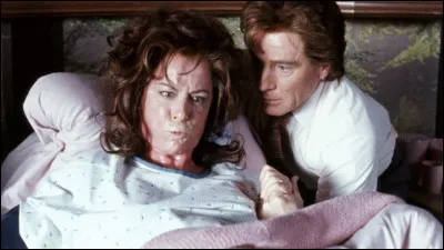 Qui casse un mur de la maison ?