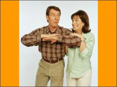 Qui accompagne Malcolm pour aller visiter une université ?