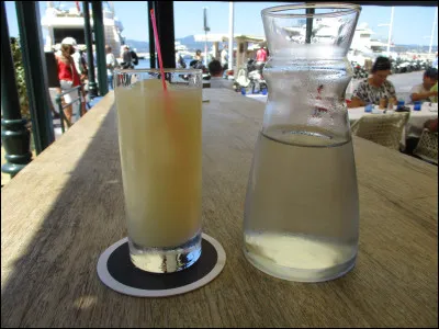 Le pastis a été créé à Avignon.