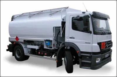 Quel est ce camion spécialisé dans les liquides et produits gazeux ?