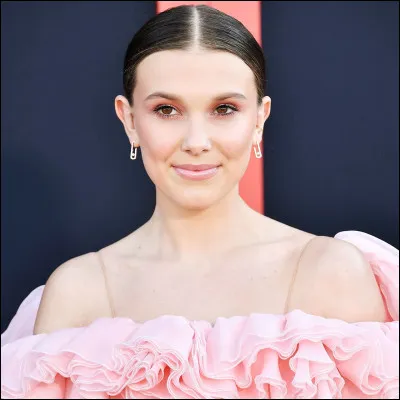 Comment s'appelle l'actrice principale ?