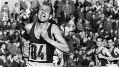 Sport : Lors de quels Jeux Olympiques Emil Zatopek a-t-il remporté successivement le 10 000 mètres, le 5 000 mètres et le marathon ?