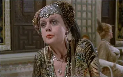 Angela Lansbury a joué dans le film "Mort sur le Nil", vrai ou faux ?