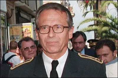 Fait Divers : En 1998, le préfet Claude Erignac a été tué par balle. Mais de quelle région était-il le préfet ?